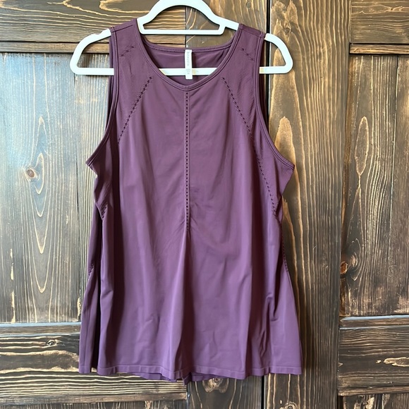 Athleta Tops - Athleta top